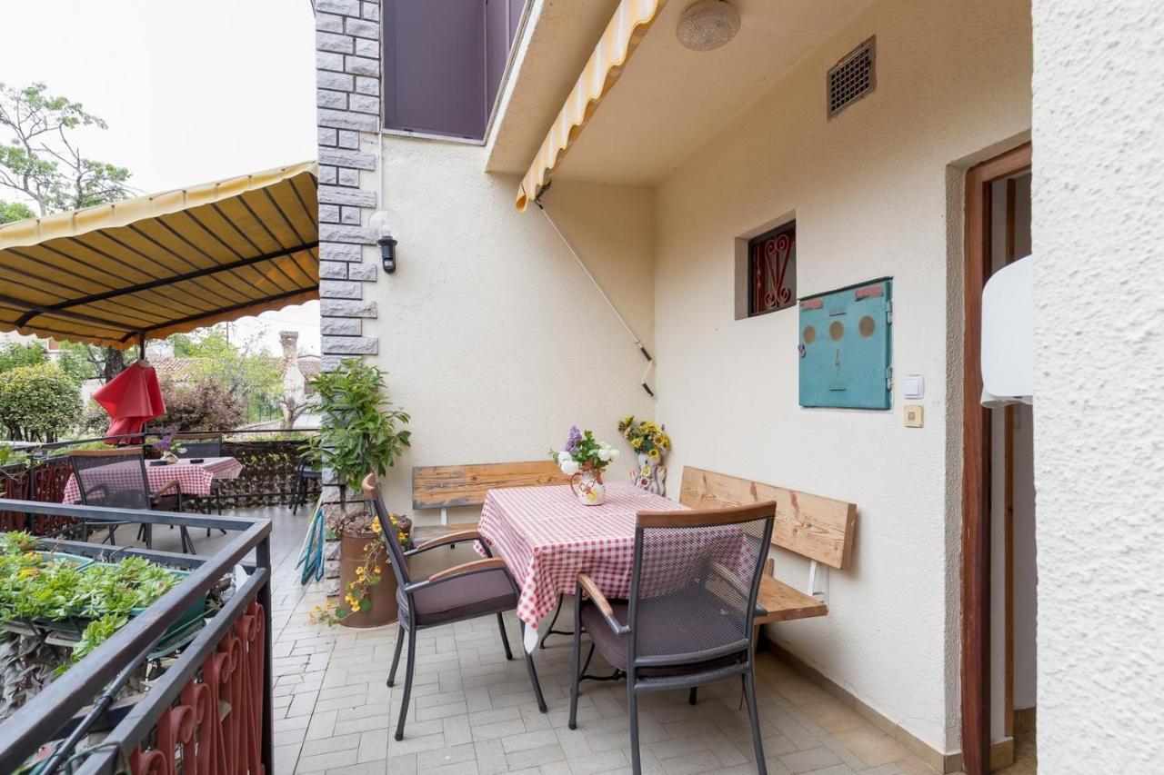 Ines & Hans Tar-Vabriga Exterior photo